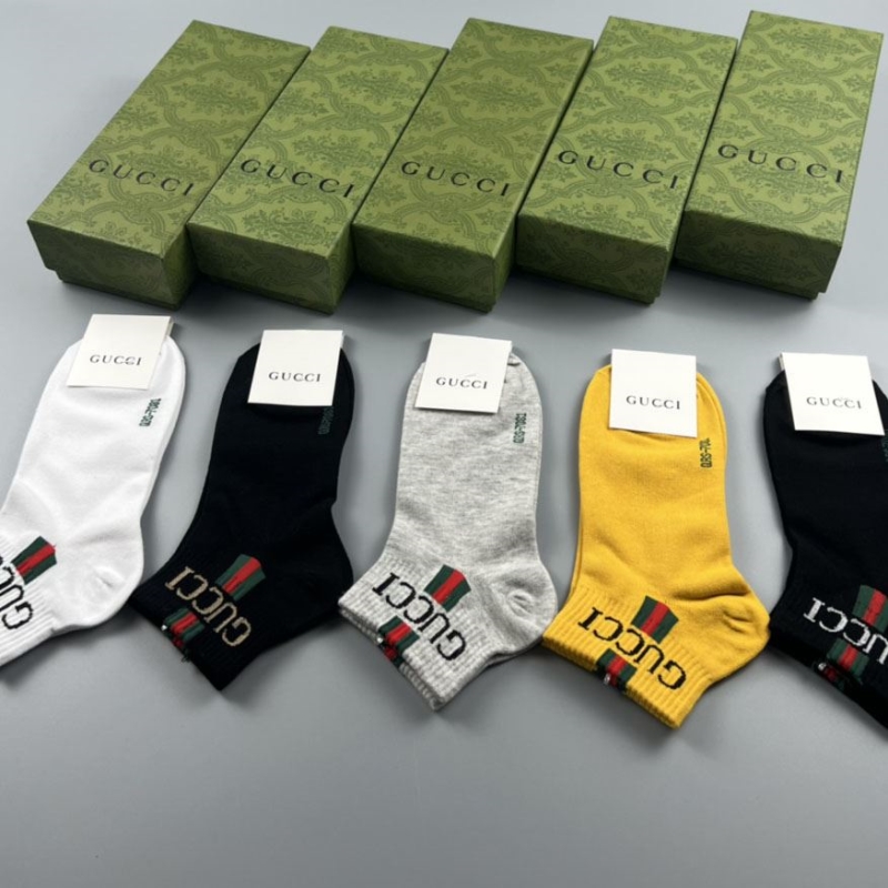 G*u*i socks